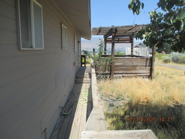 1117 Riverside Drive, Klamath Falls, OR 97601