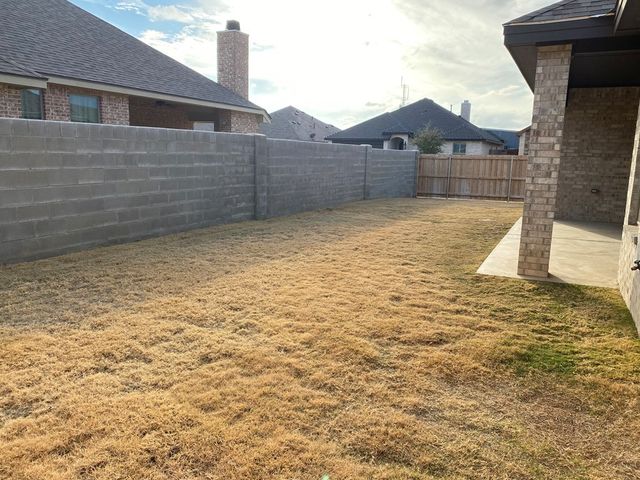 1200 Desert Rose Dr, Midland, TX 79705