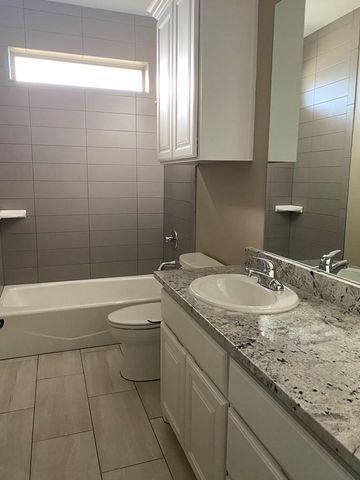 1200 Desert Rose Dr, Midland, TX 79705