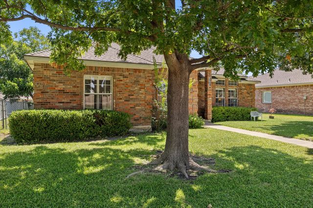3908 Shackelford Drive, Mesquite, TX 75150