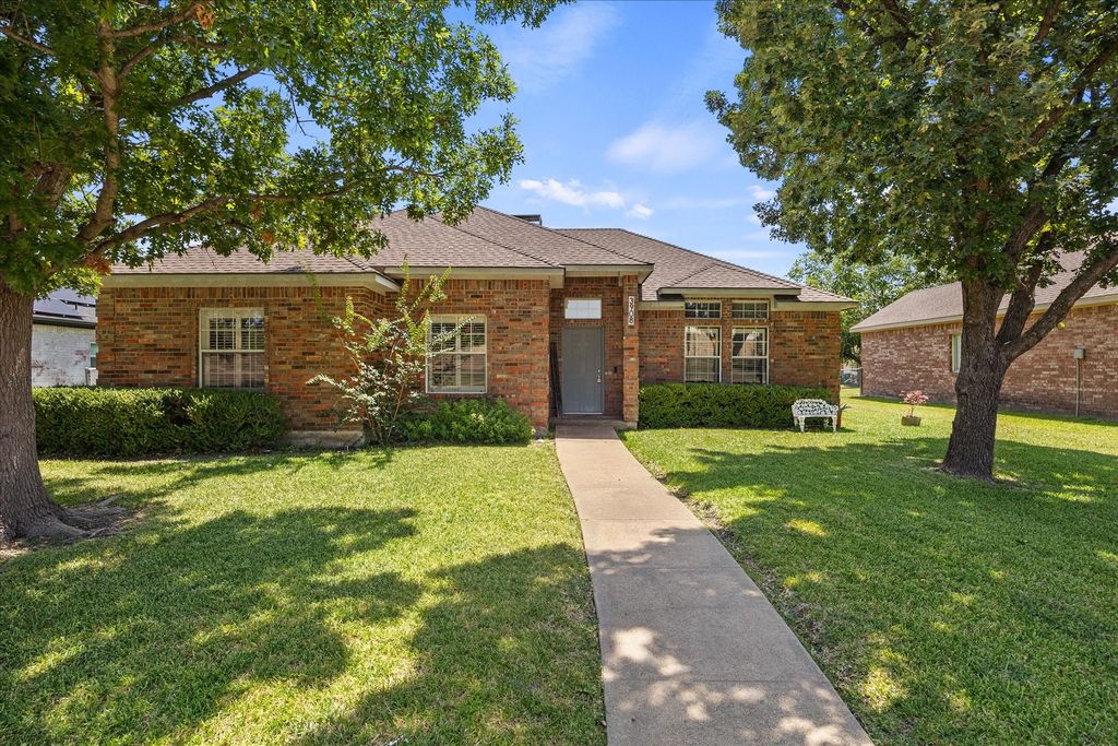 3908 Shackelford Drive, Mesquite, TX 75150