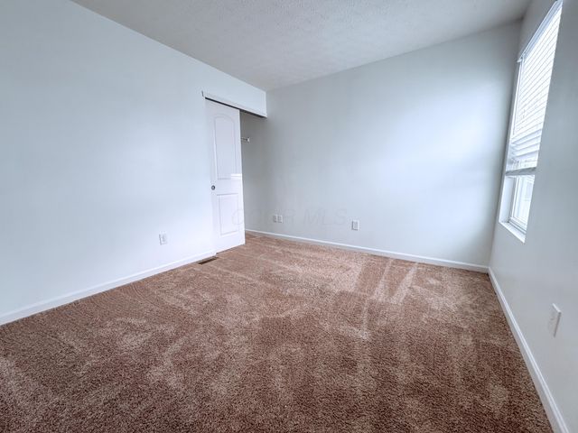 7257 Reynolds Crossing Drive, Reynoldsburg, OH 43068