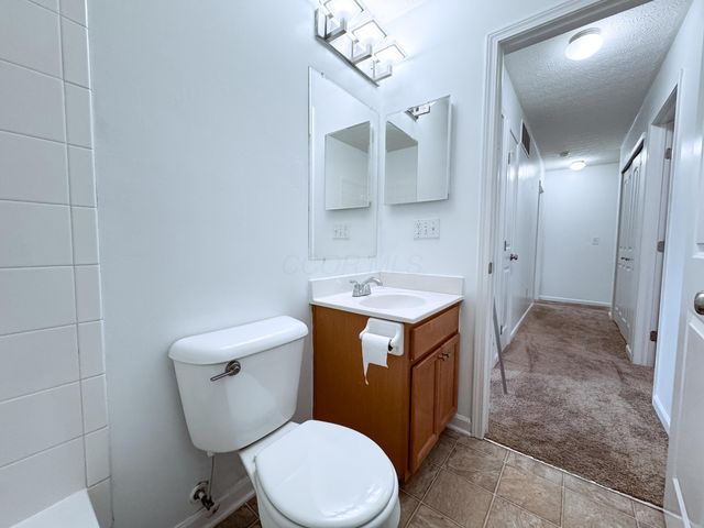 7257 Reynolds Crossing Drive, Reynoldsburg, OH 43068