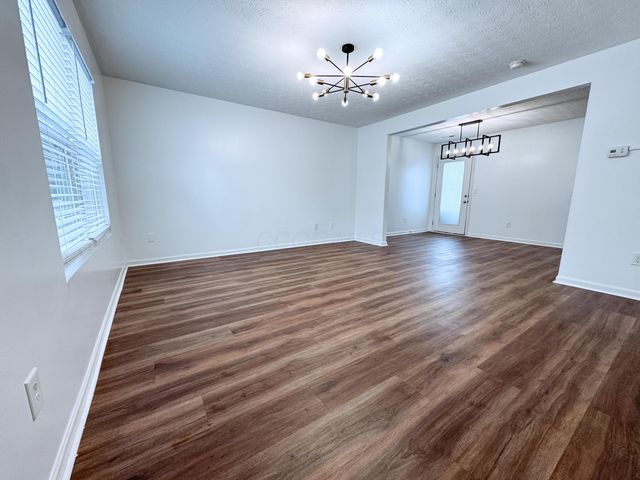 7257 Reynolds Crossing Drive, Reynoldsburg, OH 43068