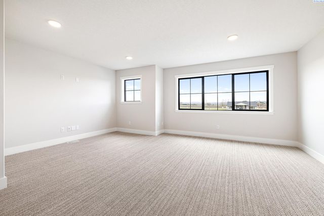 12725 Clark Fork RD, Pasco, WA 99301