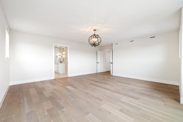 12725 Clark Fork RD, Pasco, WA 99301