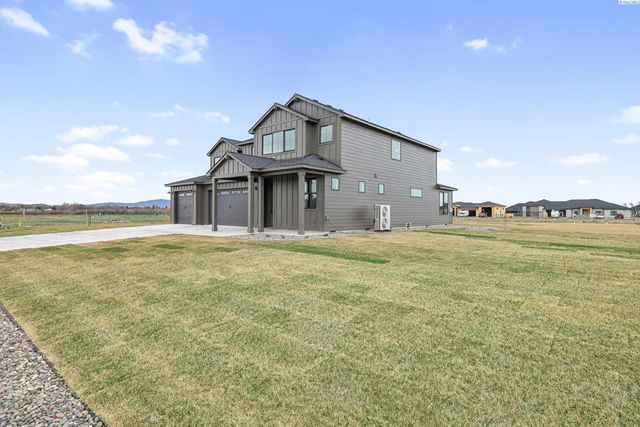 12725 Clark Fork RD, Pasco, WA 99301