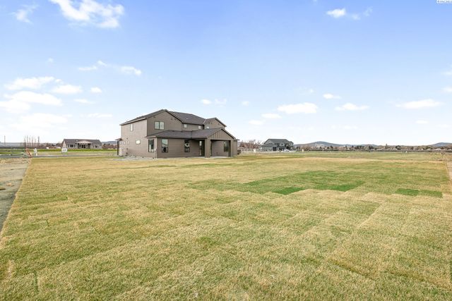 12725 Clark Fork RD, Pasco, WA 99301