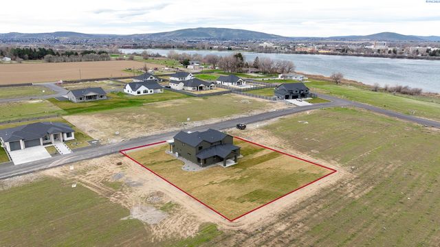 12725 Clark Fork RD, Pasco, WA 99301