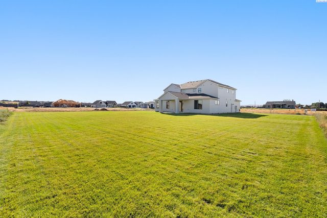 12725 Clark Fork Rd, Pasco, WA 99301