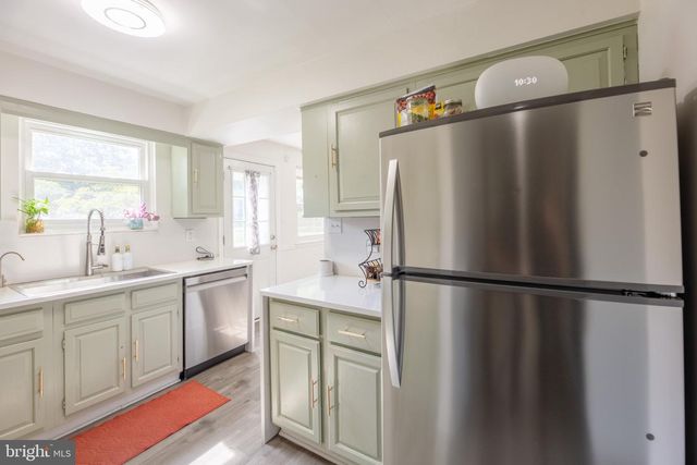 315 OAK LN W, Exton, PA 19341