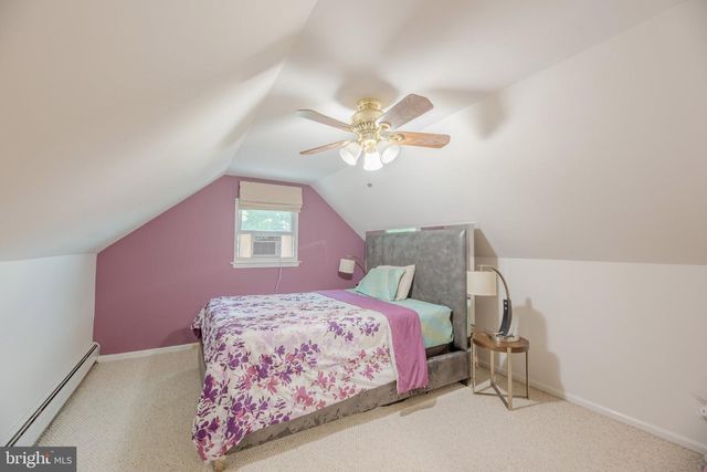 315 OAK LN W, Exton, PA 19341