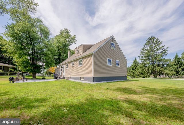 315 OAK LN W, Exton, PA 19341