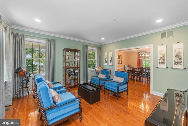 2046 HARMONY LN, Jamison, PA 18929