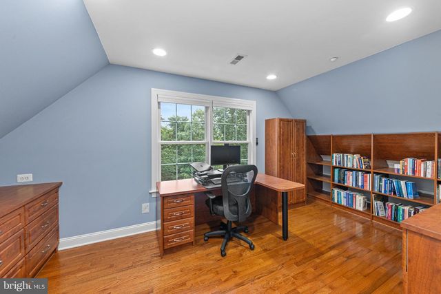 2046 HARMONY LN, Jamison, PA 18929