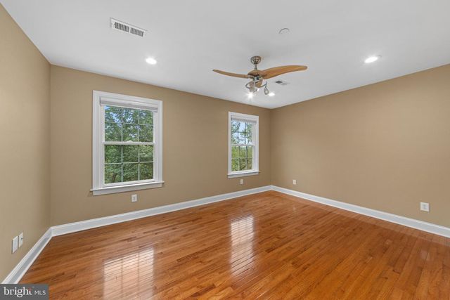 2046 HARMONY LN, Jamison, PA 18929
