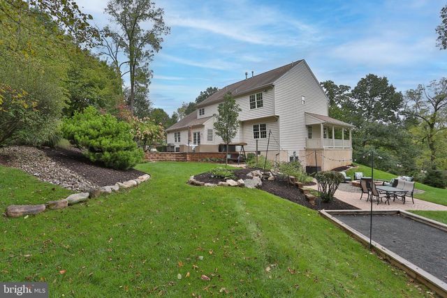 2046 HARMONY LN, Jamison, PA 18929