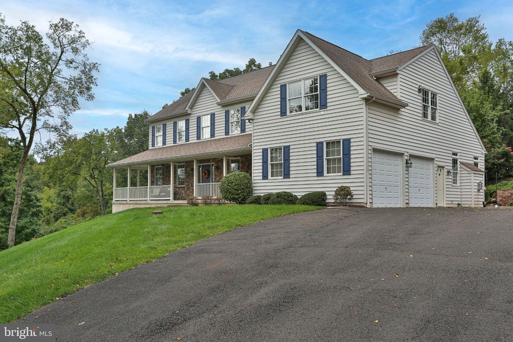 2046 HARMONY LN, Jamison, PA 18929 — photo 2