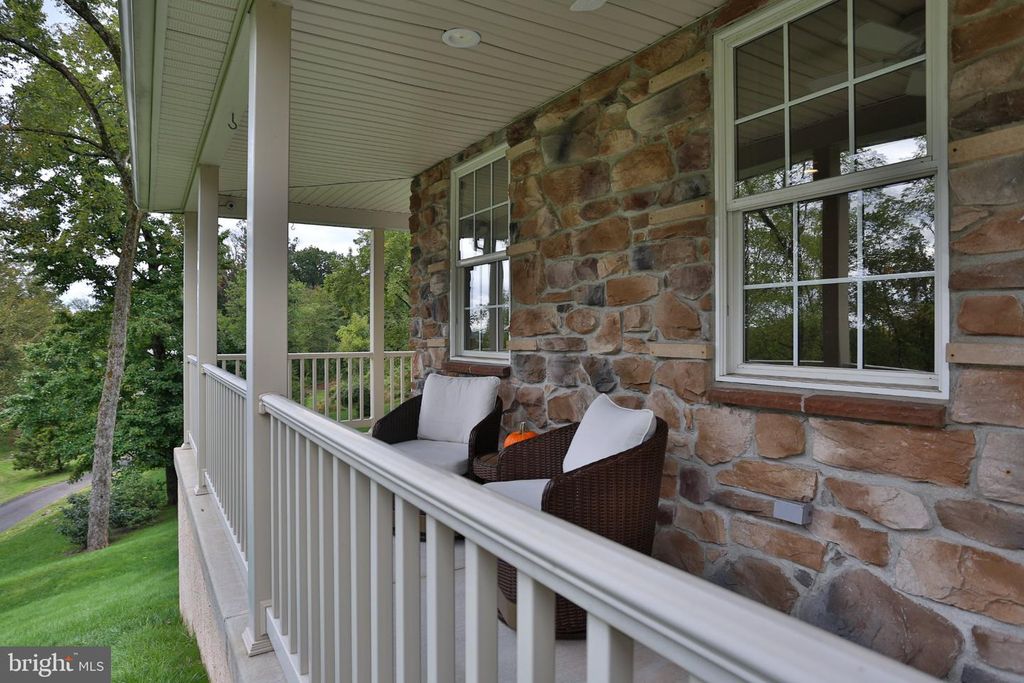 2046 HARMONY LN, Jamison, PA 18929 — photo 3