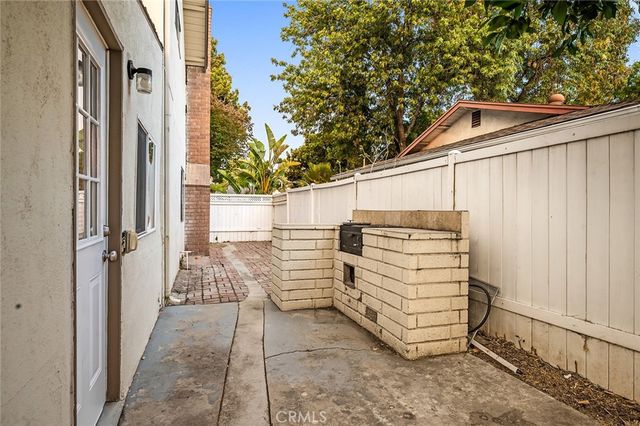 6131 Wiehe Avenue, Riverside, CA 92506