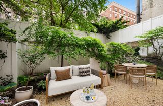 517 W 46th St Apt 101, New York City, NY 10036
