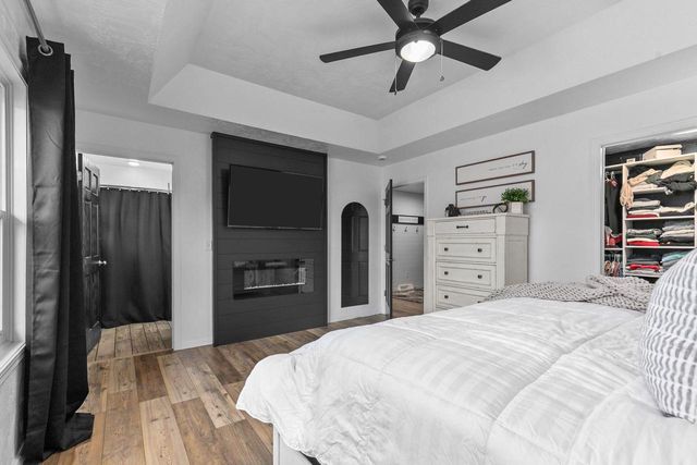 728 LANG WAY, Kimberly, WI 54136