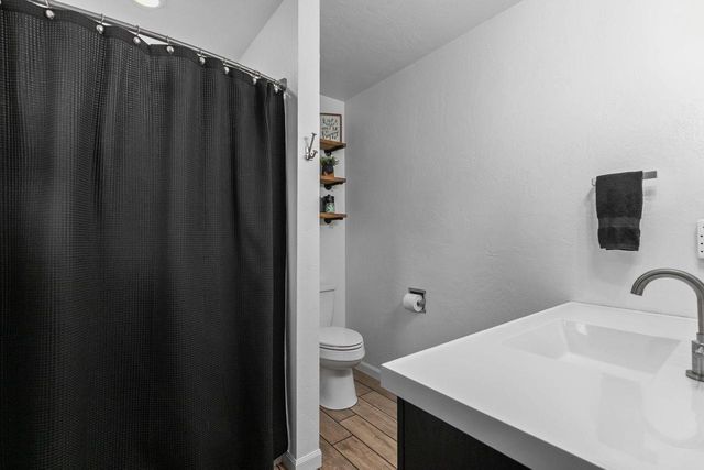 728 LANG WAY, Kimberly, WI 54136