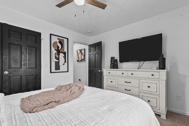 728 LANG WAY, Kimberly, WI 54136