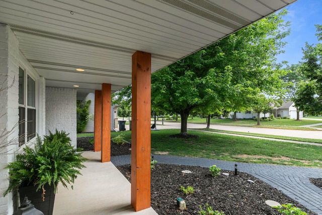 728 LANG WAY, Kimberly, WI 54136