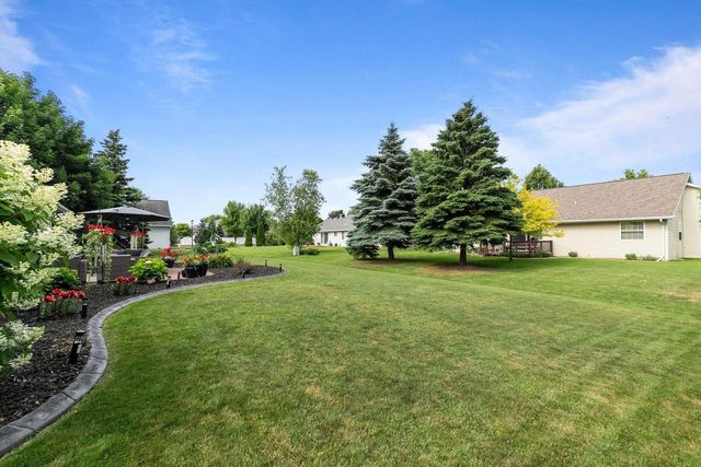 728 LANG WAY, Kimberly, WI 54136