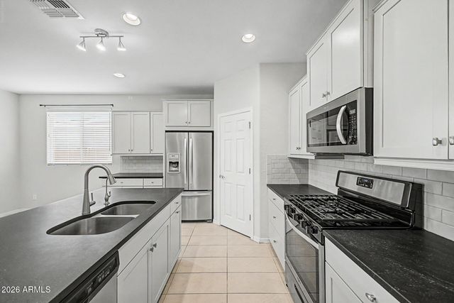 25932 W QUAIL Avenue, Buckeye, AZ 85396