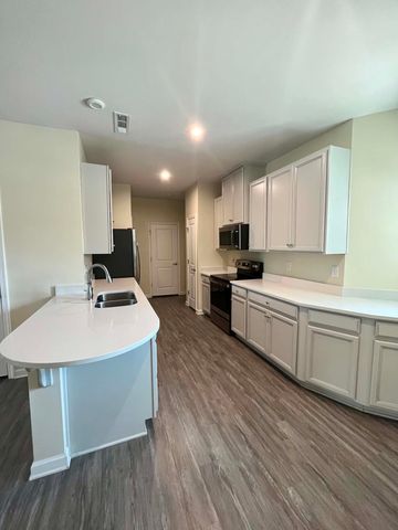 425 S Downs Cir, Goodlettsville, TN 37072