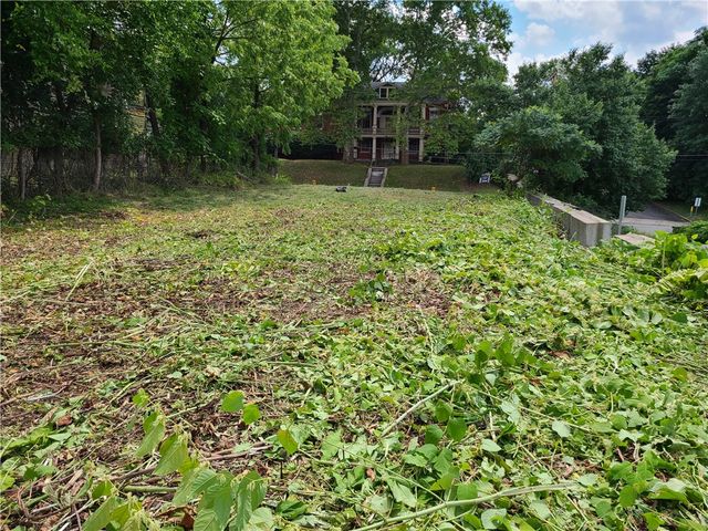 1422 Liverpool Street, Manchester, PA 15233