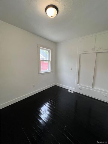 222 Borland Court, Saginaw, MI 48602