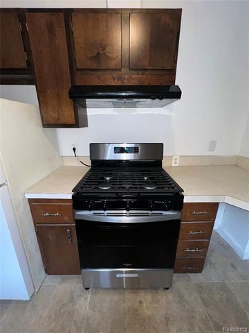 222 Borland Court, Saginaw, MI 48602