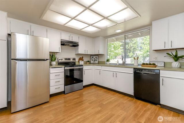 15836 SE Fairwood Boulevard, Renton, WA 98058