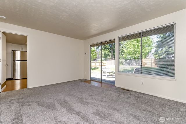 15836 SE Fairwood Boulevard, Renton, WA 98058
