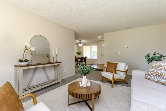15836 SE Fairwood Boulevard, Renton, WA 98058