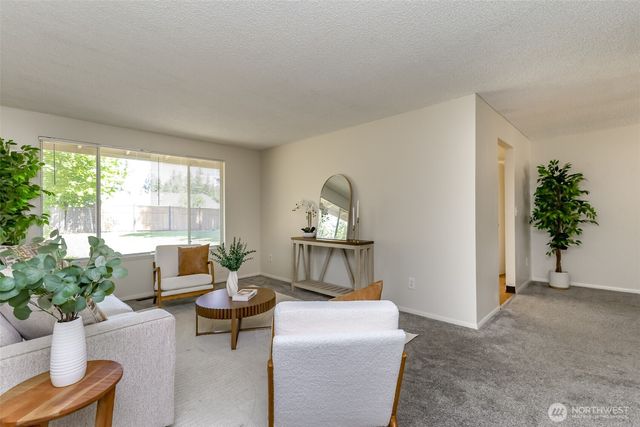 15836 SE Fairwood Boulevard, Renton, WA 98058