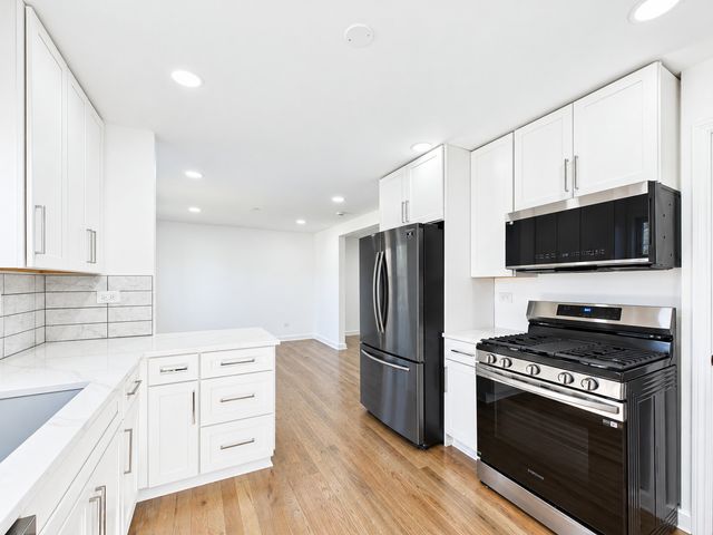 8714 S Merrill Avenue, Chicago, IL 60617