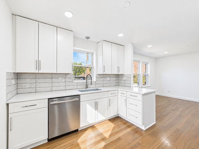 8714 S Merrill Avenue, Chicago, IL 60617