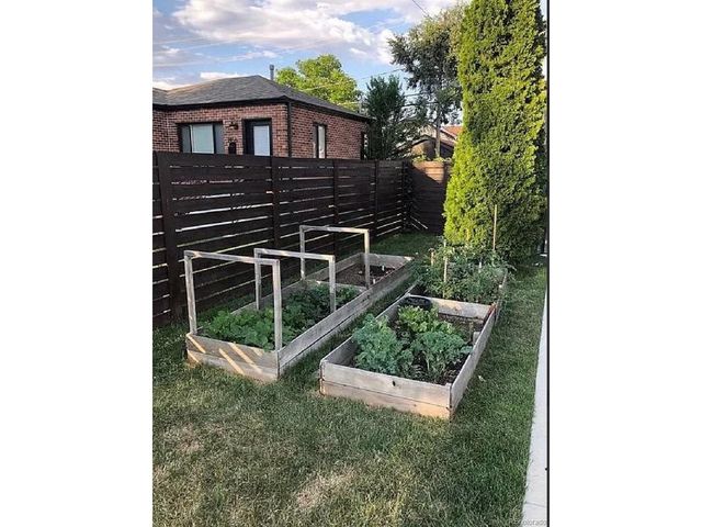 1452 Quitman St, Denver, CO 80204