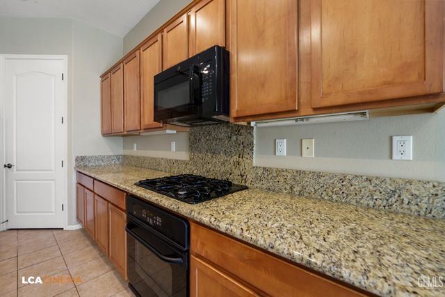 5816 Calico Cove Court, Bakersfield, CA 93306