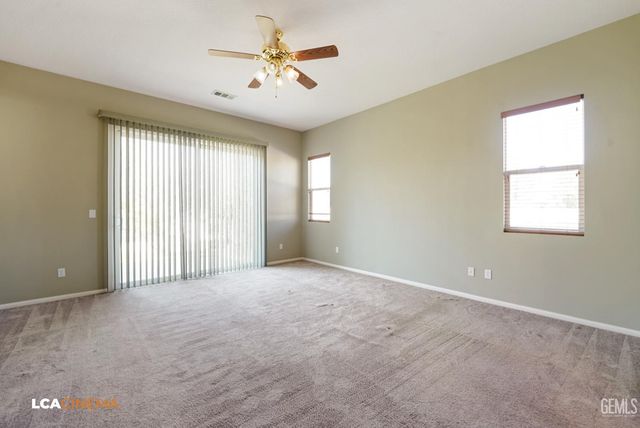 5816 Calico Cove Court, Bakersfield, CA 93306