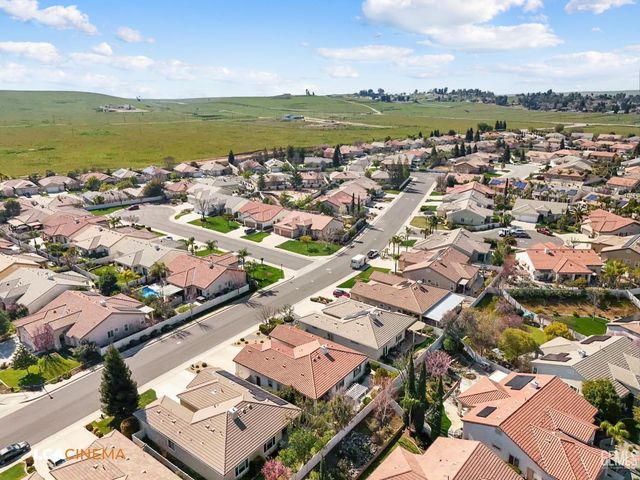 5816 Calico Cove Court, Bakersfield, CA 93306