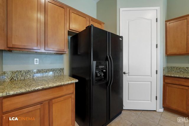 5816 Calico Cove Court, Bakersfield, CA 93306