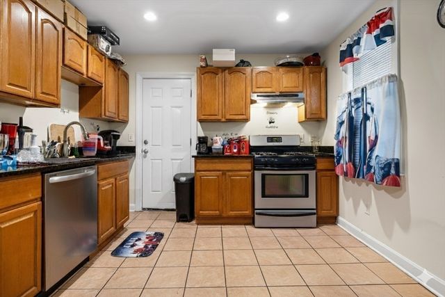 27 Havelock Street, Boston, MA 02124