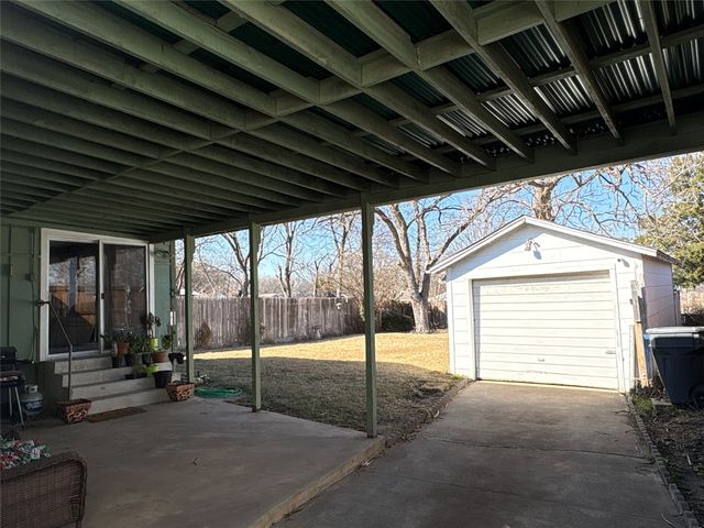 3619 Falls Drive, Dallas, TX 75211