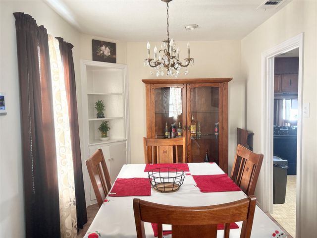 3619 Falls Drive, Dallas, TX 75211