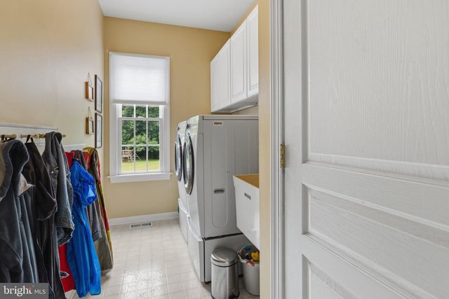 335 SUN VALLEY DR, Ambler, PA 19002